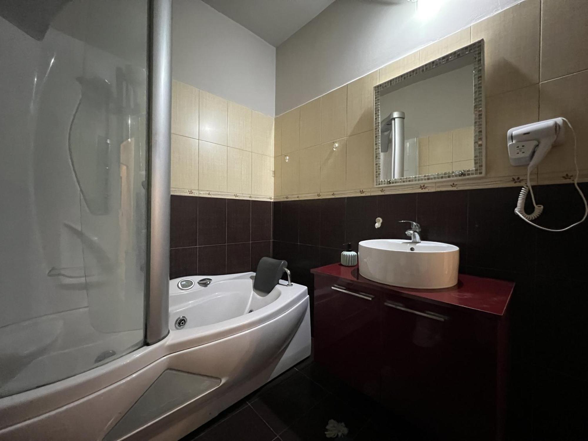 Elly Apartment Durrës Extérieur photo